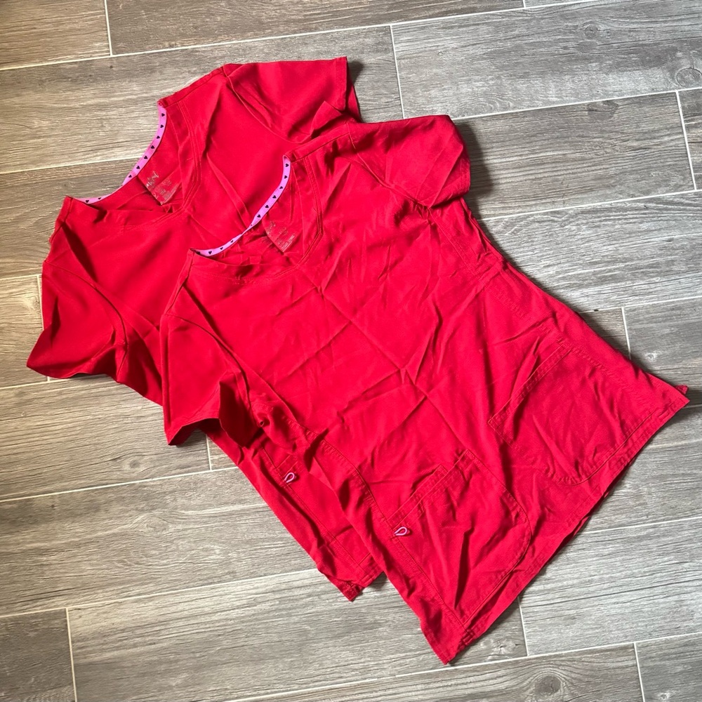 HEARTSOUL Red V-Neck Scrub Tops size Small